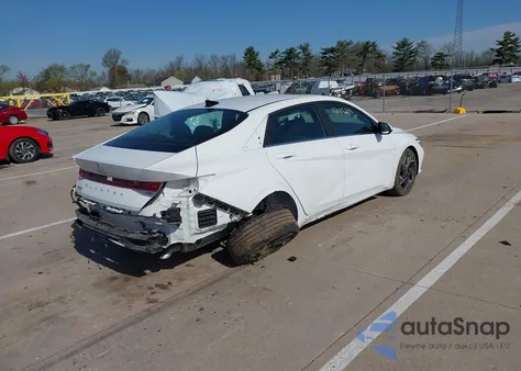 2024 Hyundai Elantra Sel z USA, uszkodzony, nr VIN KMHLS4DG7RU646823